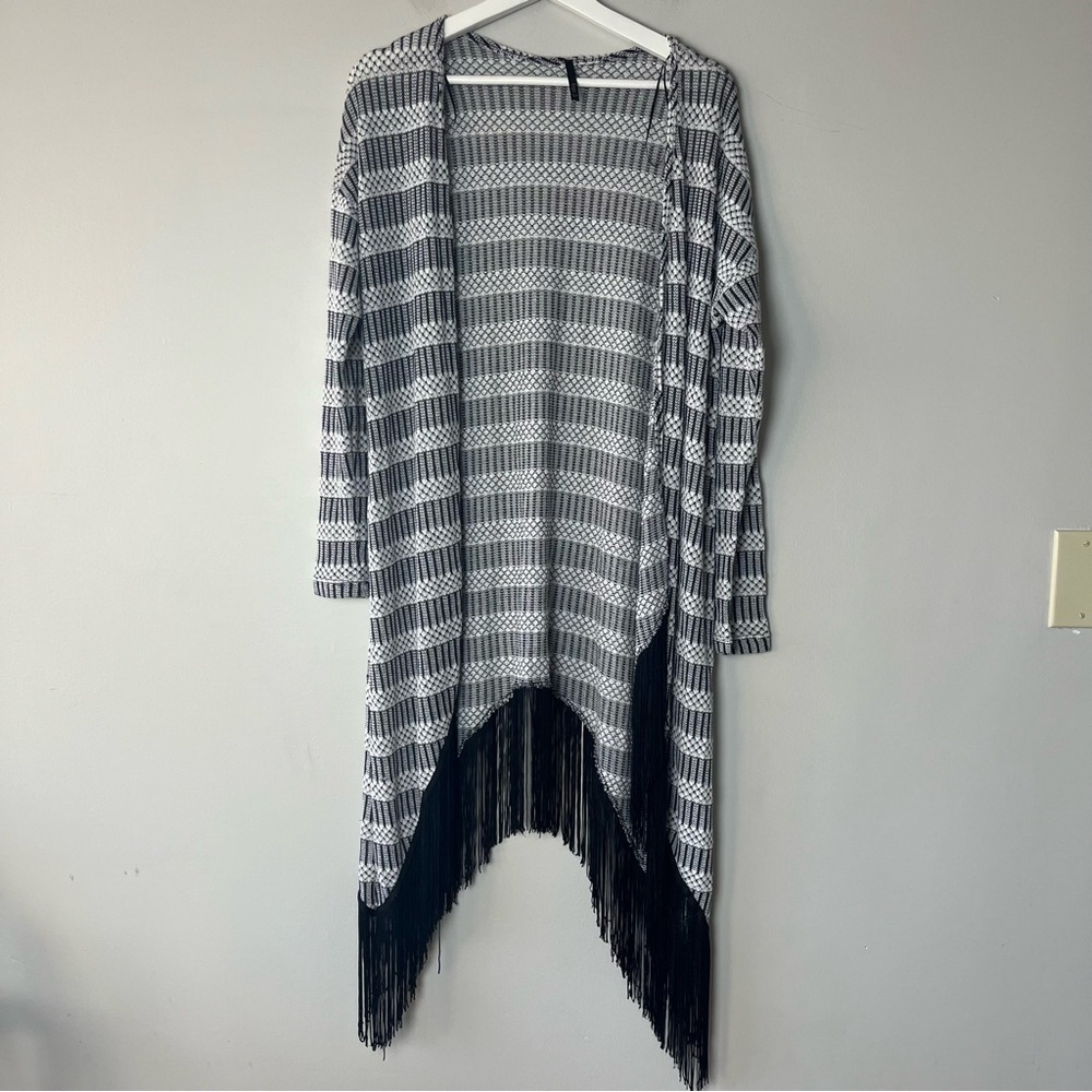 Yoyo 5 Open Knit Black and White‎ Duster Fringe Cardigan Small